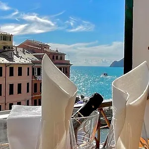 Piazza Grande Sea View Vernazza
